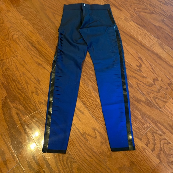 Ultracor ultra silk slash ombré leggings - Picture 5 of 8